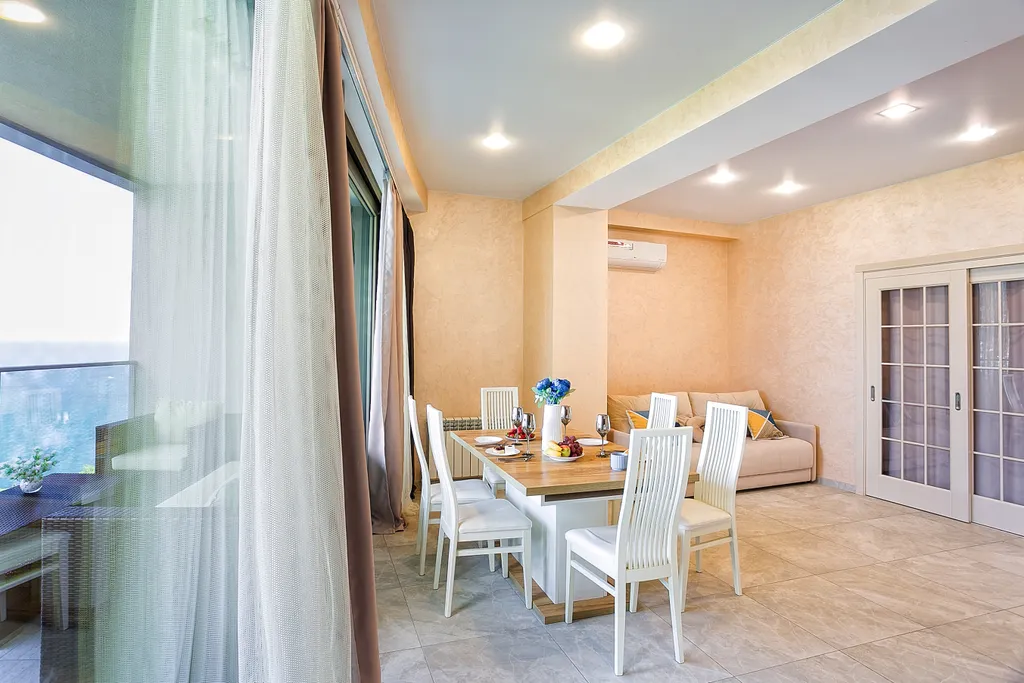 Апартамент и терраса с сумасшедшим видом на море в Приморском парке