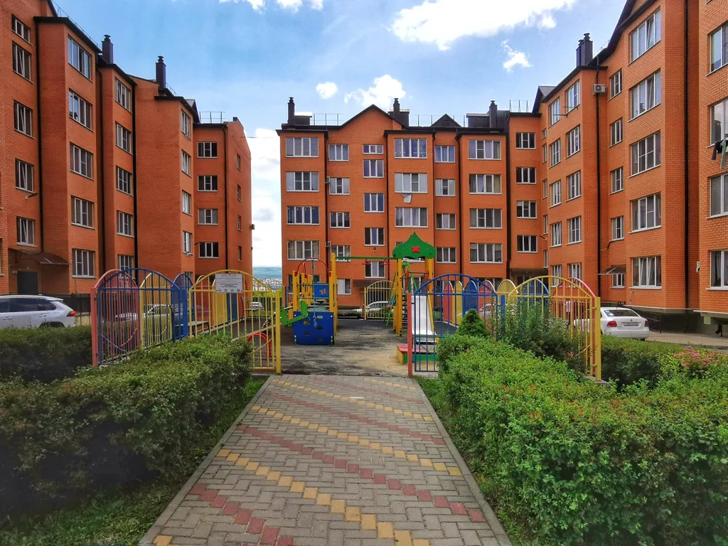 Новая квартира в пешей доступности Парк Победы и питьевая галерея