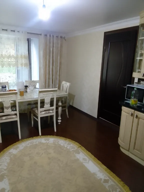 Уютный домик с видом на горы