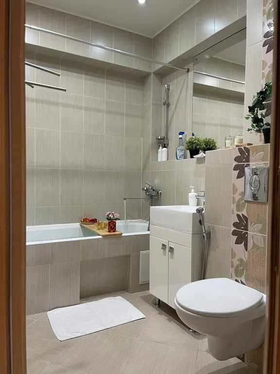 Современная двушка на 6 человек с раздельными спальнями