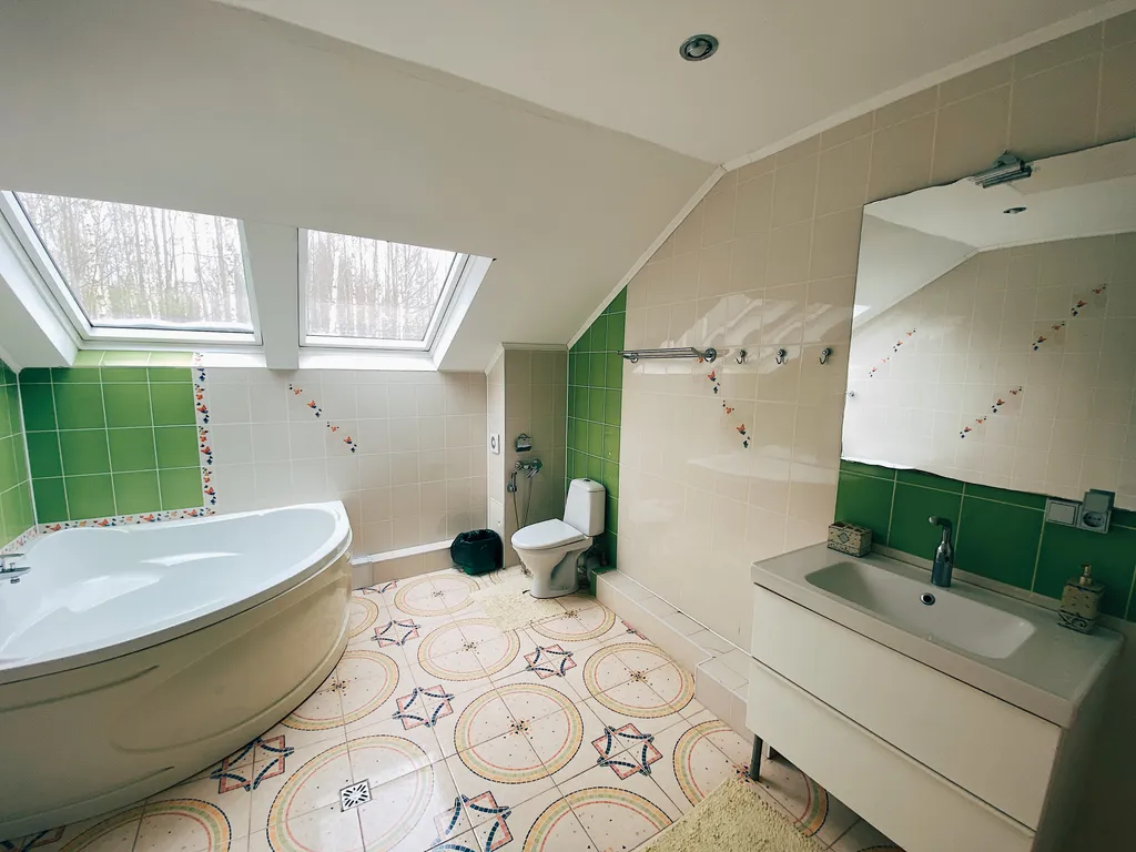 Тёплый коттедж у воды