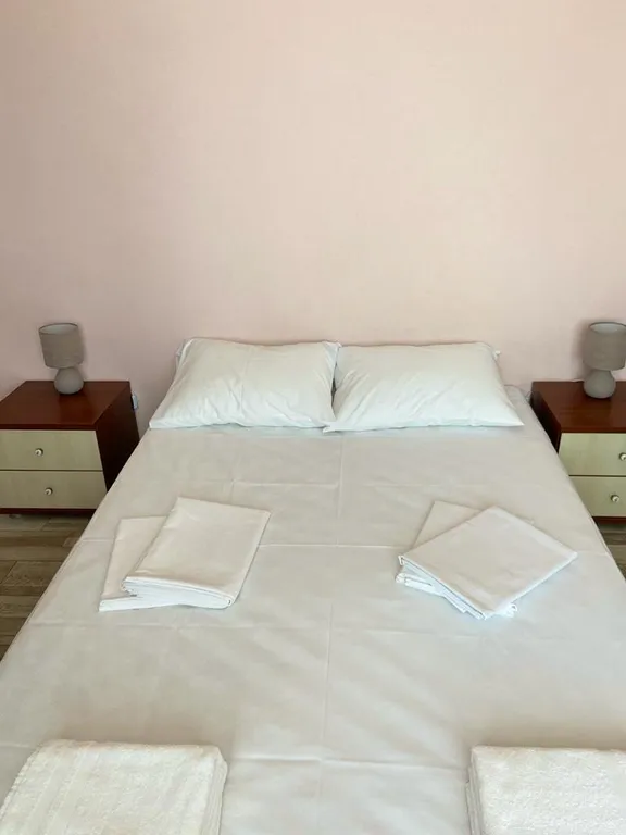 Коттедж 2-комнатный Дом — аренда посуточно в Ялта