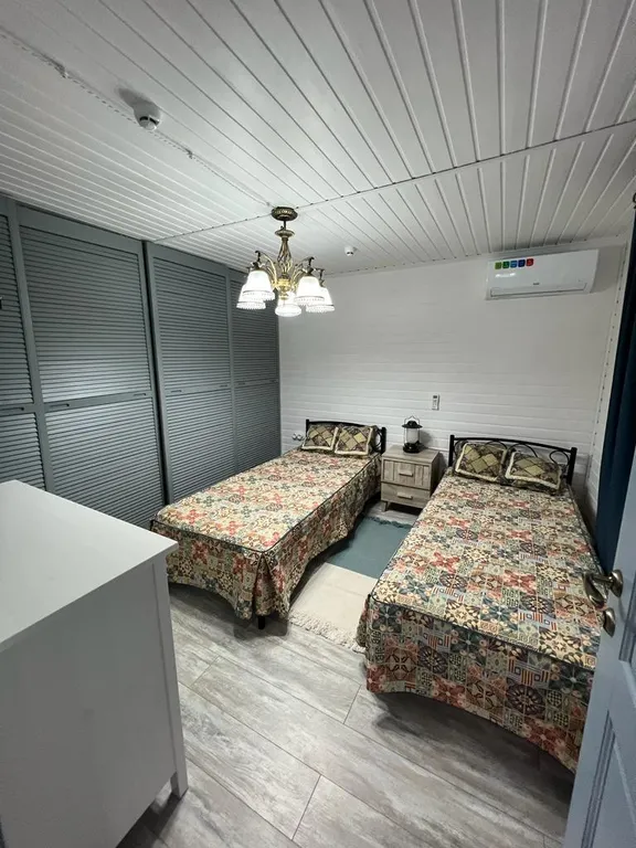 Усадьба с теплым бассейном