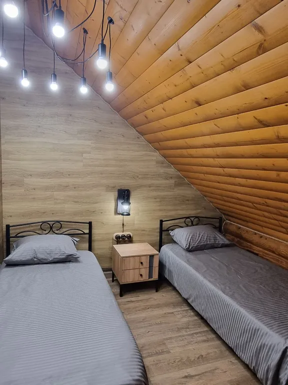 Коттедж с термальным бассейном и баней Green House