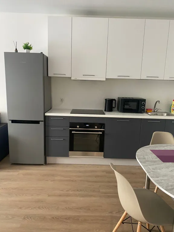 Евро однушка с видом на лес