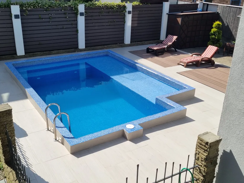 Коттедж Коттедж Апартаменты с бассейном — Сириус