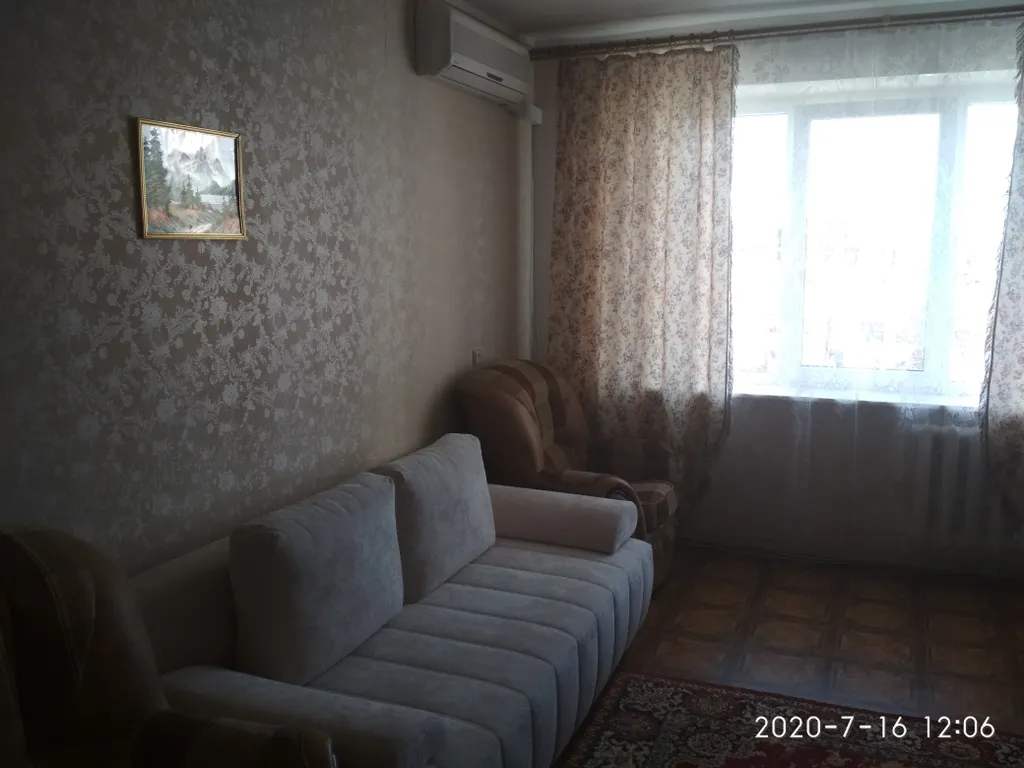 Комната с видом на море