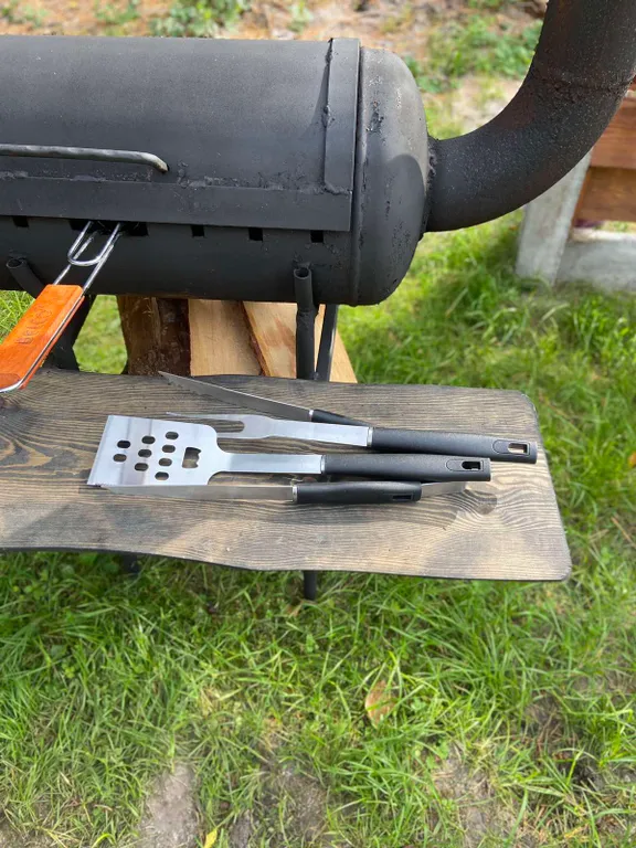 Треугольный Дом в лесу