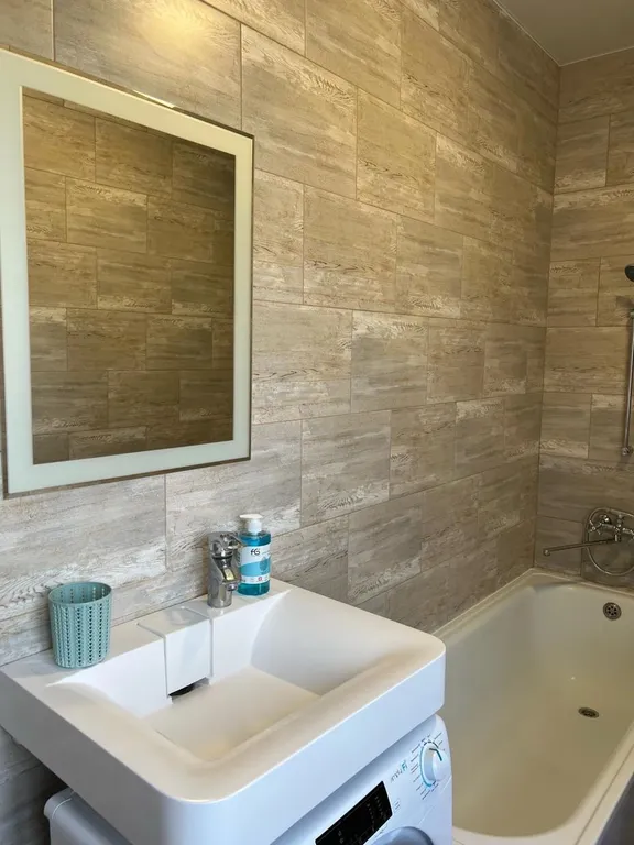 Сдается второй этаж в двухэтажном доме с большой мансардой