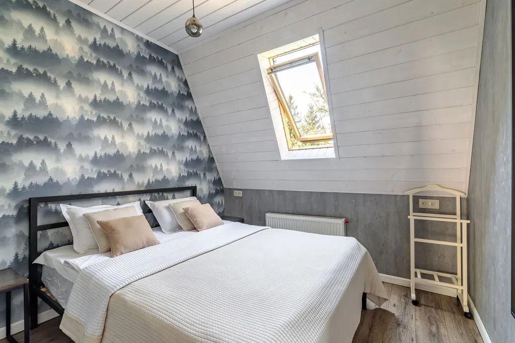 Совершенно новый дом на берегу озера с верандой и русской баней