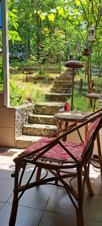 Дом в бамбуках в 500 метрах от моря