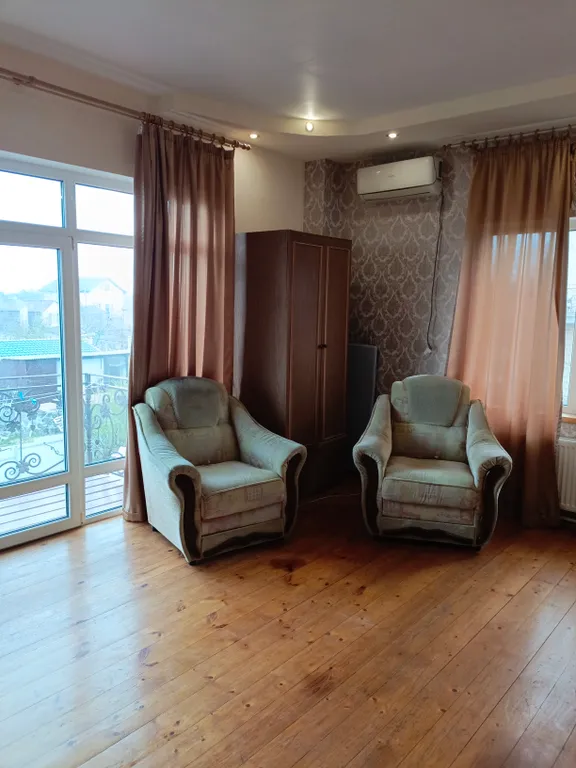 Уютный дом с прекрасным видом в тихом районе