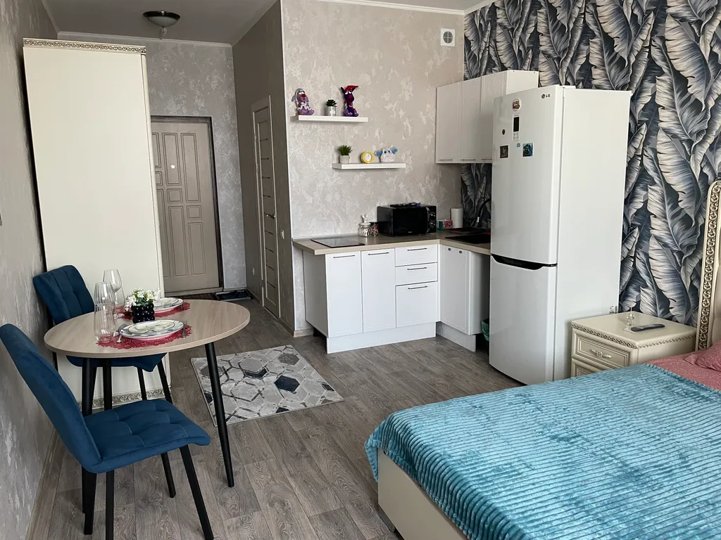 Квартира-студия с новым ремонтом и мебелью в самом удобном районе