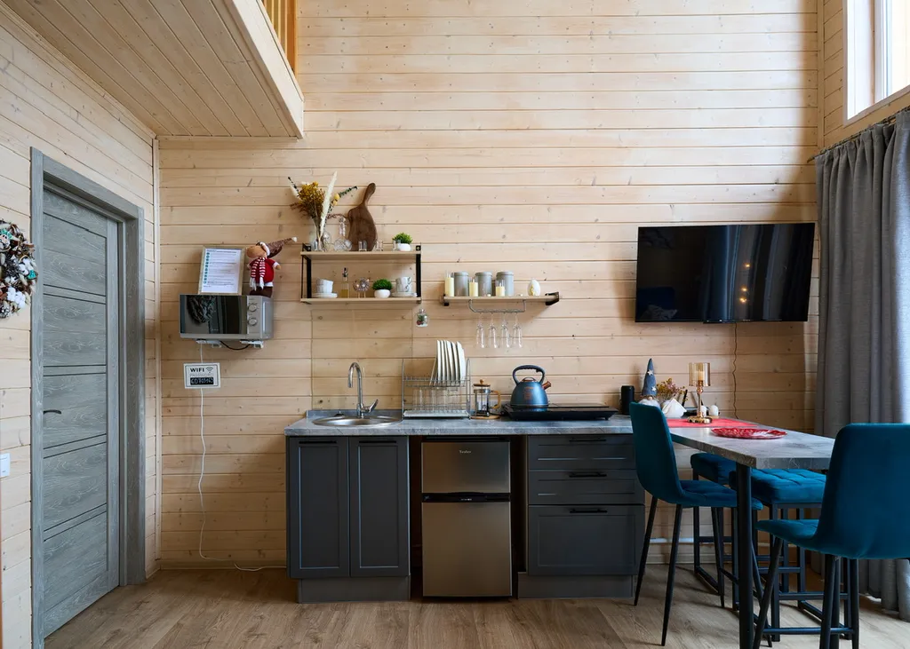 Дом на берегу реки с горячей купелью