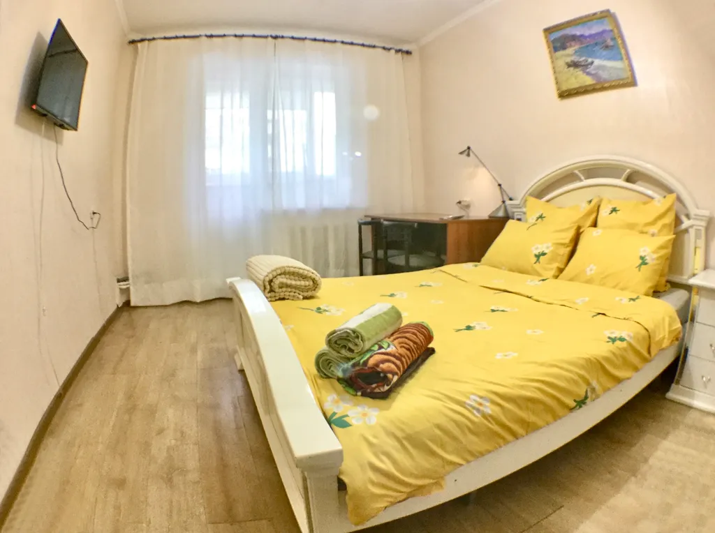 Студия с кухней в центре