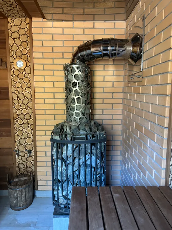 Дом в лесу с баней и видом на Волгу