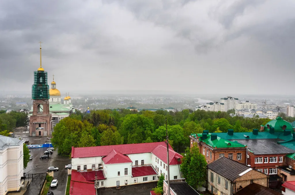 2-х этажные апартаменты с видом на город в Центре