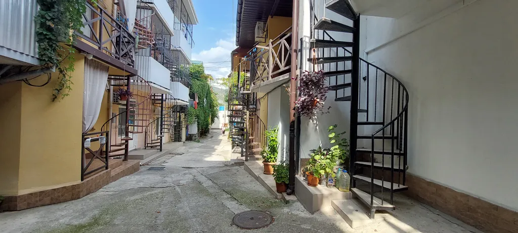 Апартамент с видом на море и горы