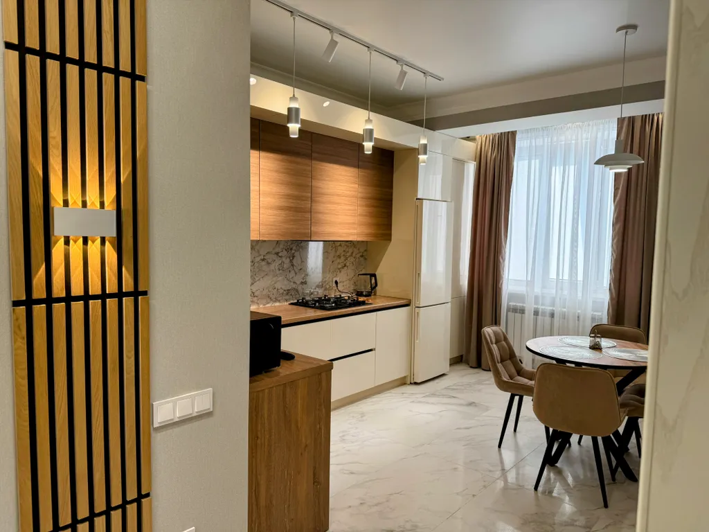 Уютная квартира с дизайнерским ремонтом в 15 минутах от моря