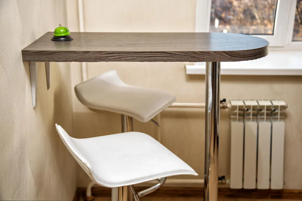 Рядом с площадью Советов