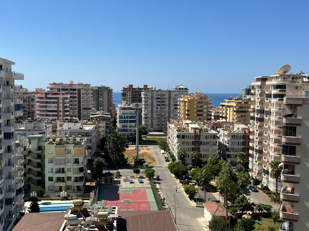 Просторная 2-этажная квартира с видом на море 10 минут от пляжа