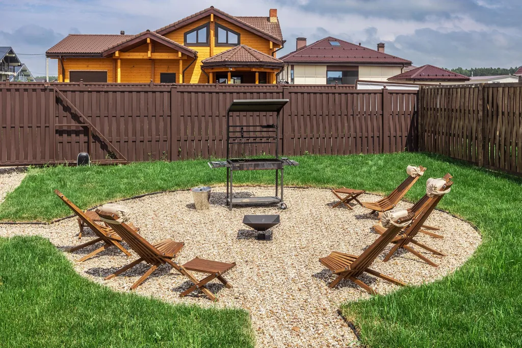 Коттедж Панорамный дом среди зимнего леса рядом с озером — Семеновское