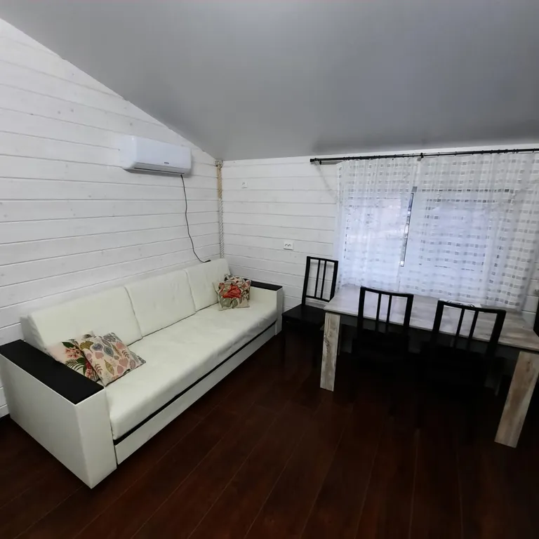 6-комнатный Дом