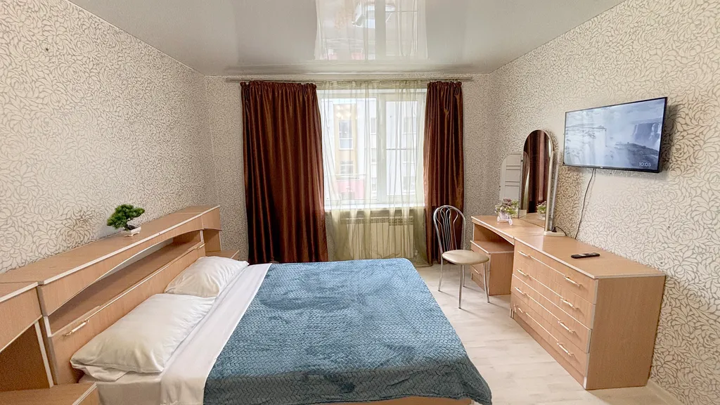 Светлая евро-двушка в Кошелeв парке. Для семьи или для работы.