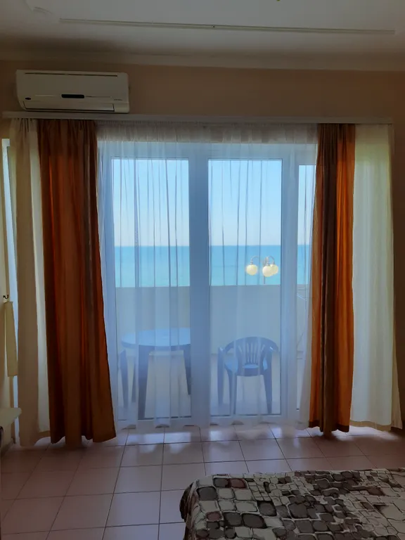 Квартира Апартаменты на берегу моря — аренда посуточно в Кача