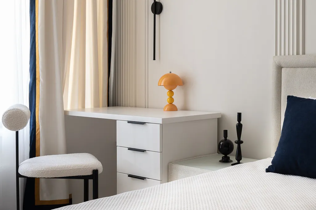 Двухкомнатный Lux с одной спальней