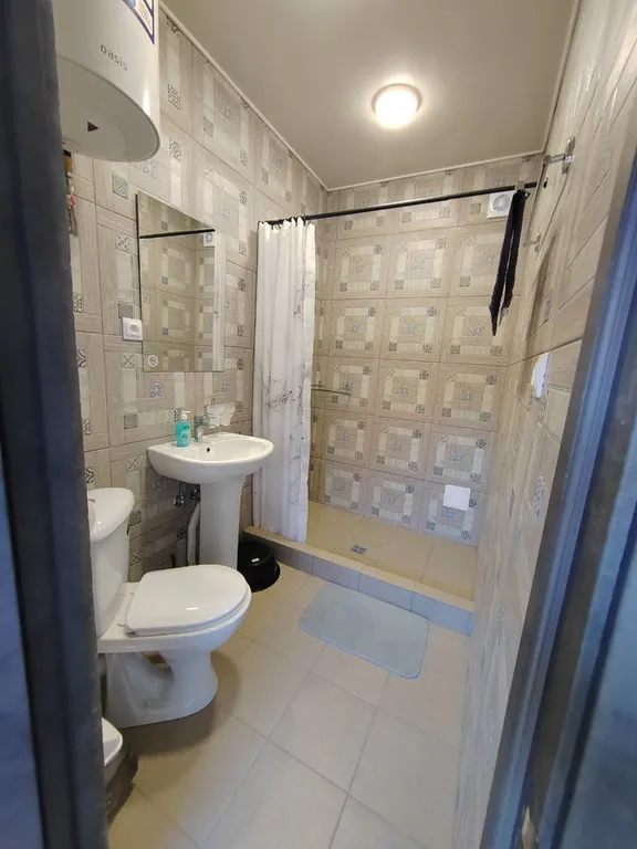 Квартира Квартира Уютный новый номер, тихий двор в центре Гагры — Гагра