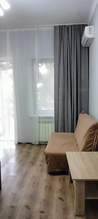 Трехкомнатная с изолированными спальнями и балконом