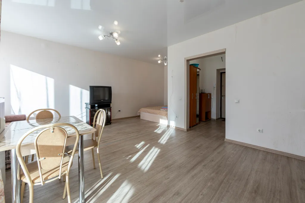 Уютная светлая студия в районе дома обороны