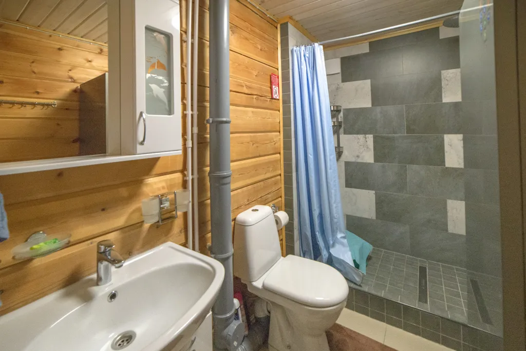 Уютный дом со всеми удобствами на берегу озера Верхнее Куйто