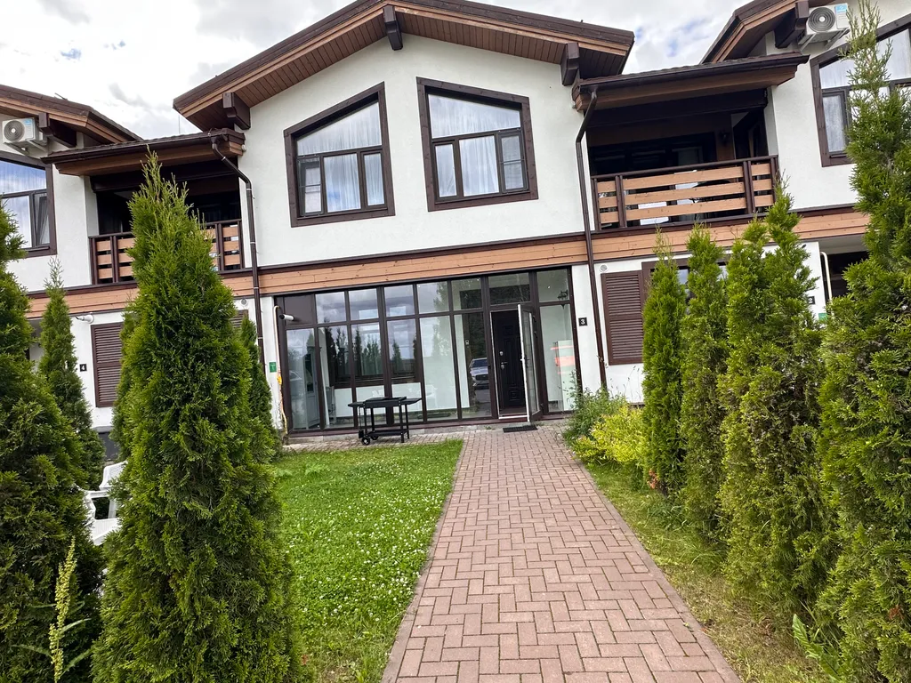 Коттедж Таунхаус на курорте Охта Парк — аренда посуточно в Мистолово