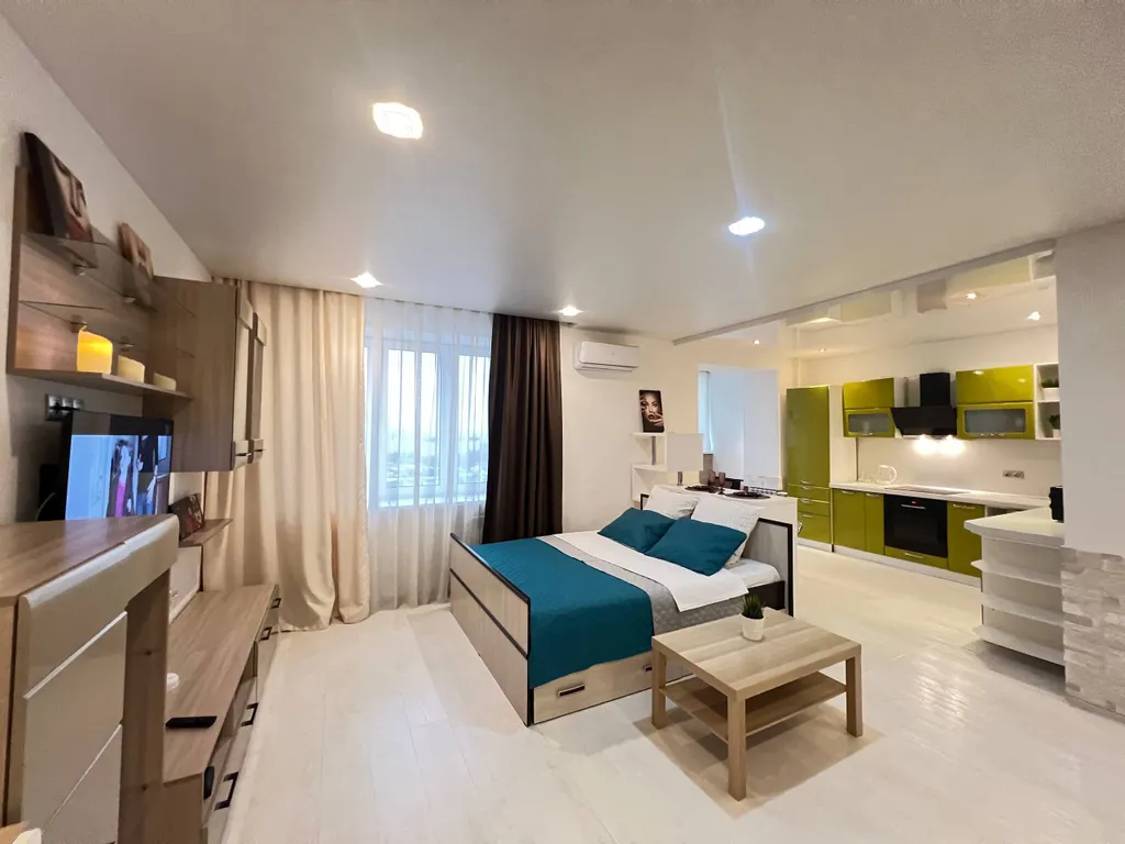 Дизайнерская студия в центре в новом доме