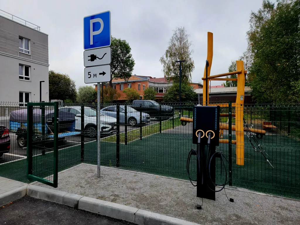 3-комнатная Ламба у озера в центре