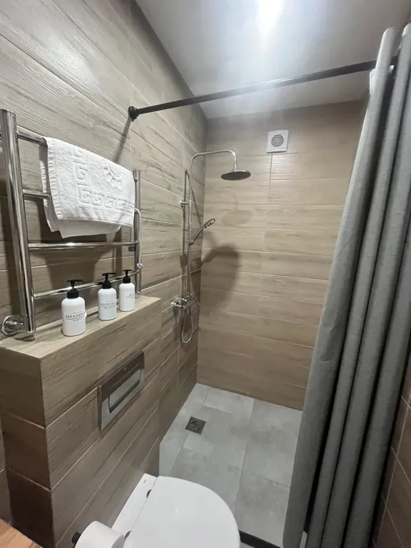 Уютная комната с выходом на террасу