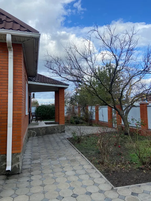 Коттедж 2-комнатный Дом — Новотитаровская