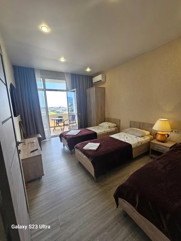 Квартира Двухкомнатная квартира «Красивые глазки» — Лазаревское