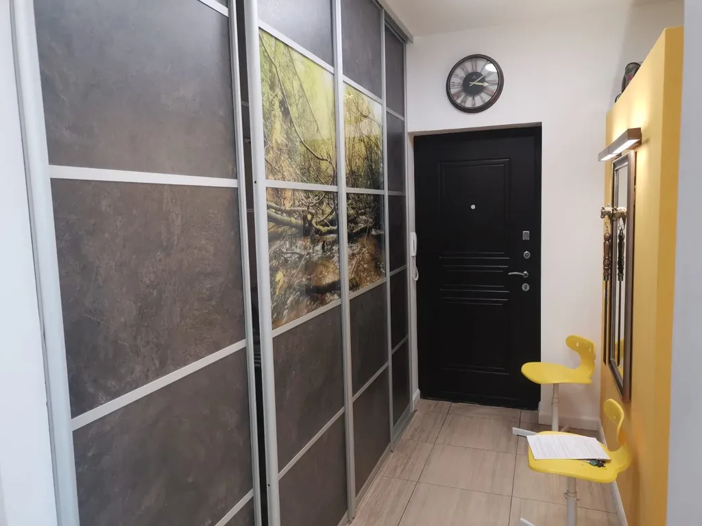 Видовая двухкомнатная квартира в центре города