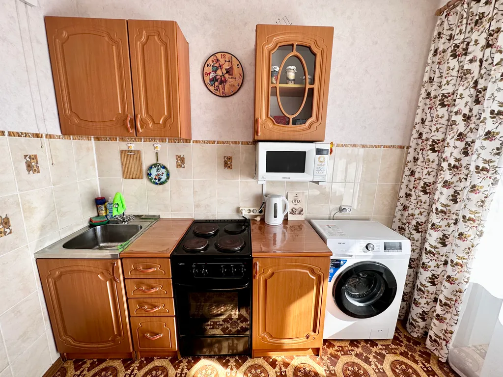 Квартира в центре посёлка Врангель с видом на море