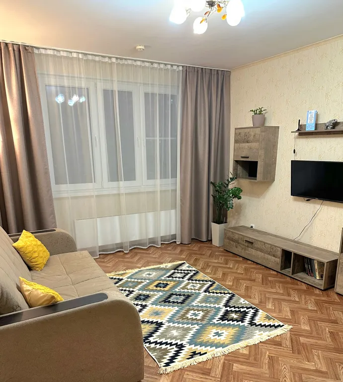 Квартира Уютная, просторная квартира в ЖК Солнечный — Тихвин