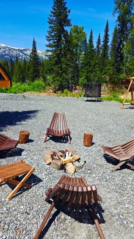 Коттедж Уютный, теплый дом с видом на горы в тихом, красивом месте — Шерегеш