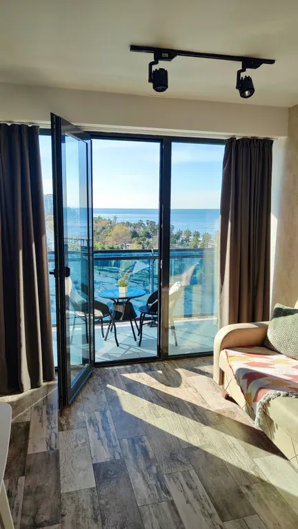 Жемчужина пляжа, 6 этаж