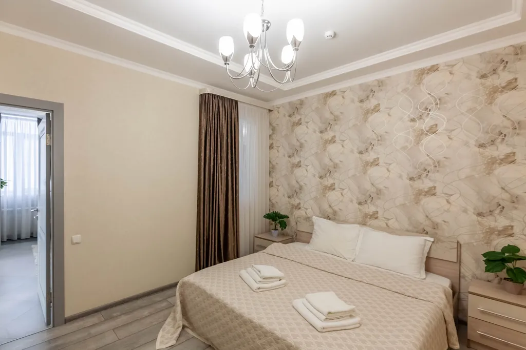 Трёхкомнатная квартира с евроремонтом в новом двухэтажном здании