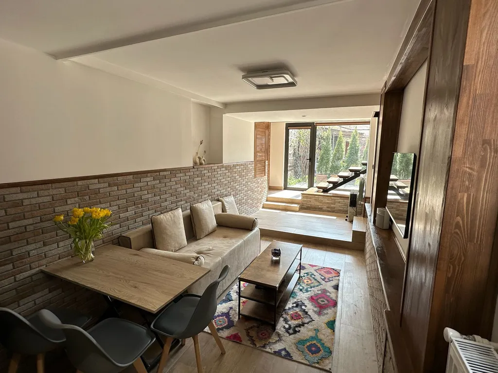 Уютный бутик-дом в большом центре, 3 минуты от метро