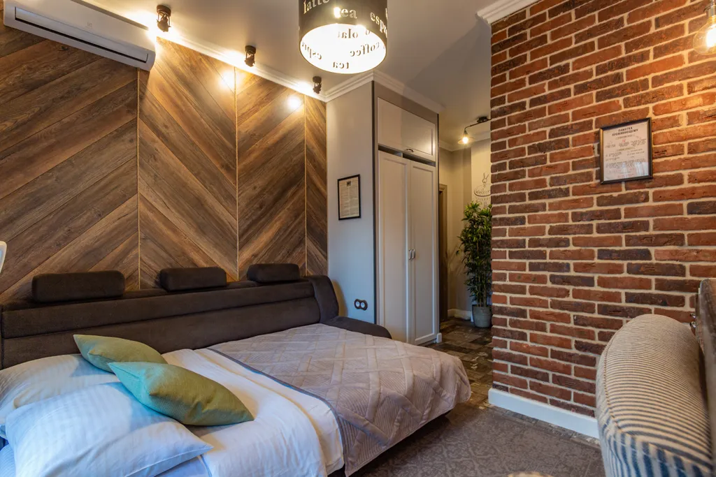 Лофт с витражом в самом центре