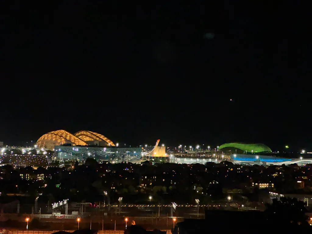 Квартира Новые апартаменты,без бабушкиного ремонта,с видом на море и Олимп.парк — Сириус