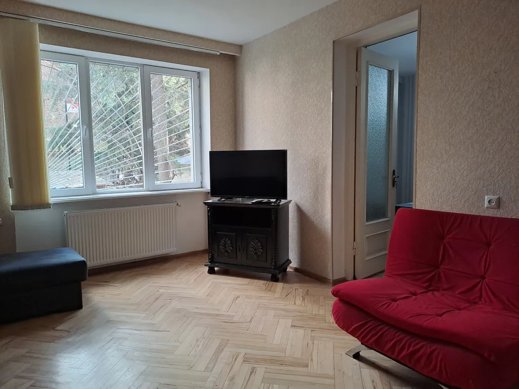 3-комнатная квартира в центре Сабуртало